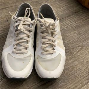 Women’s Nike dual fusion